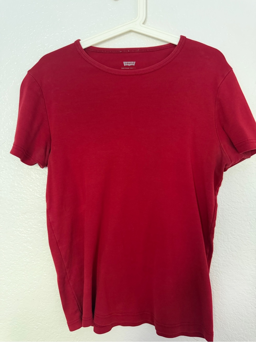 Levi's White and Deep Red Crew Neck Tee Duo - Picture 4 of 12